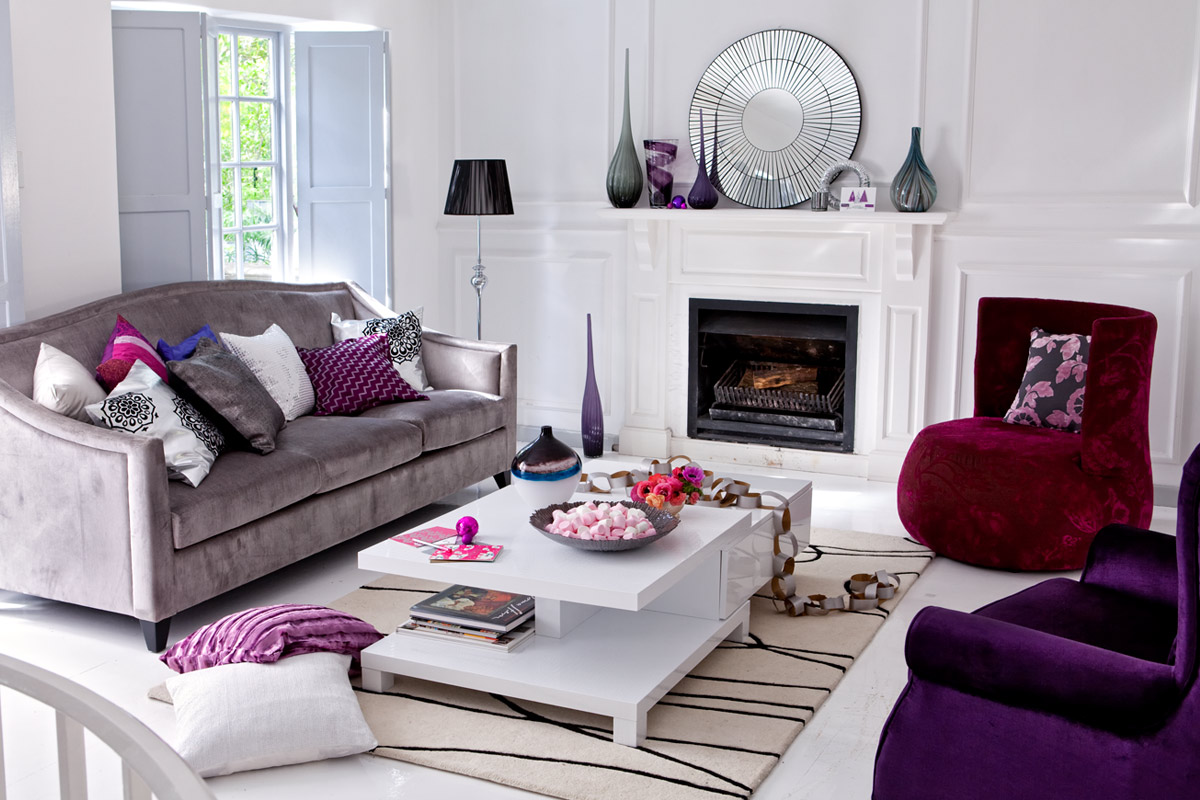 Mostly) Jewel Toned Living Rooms – design-